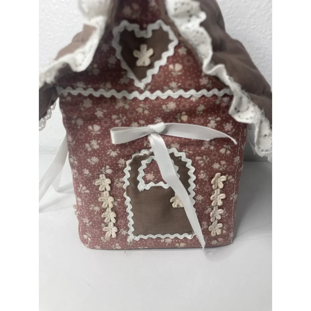 Vintage Quilted Cottagecore House Tissue Box Cover KITSCH Gingerbread Handmade